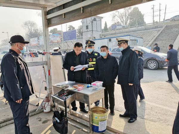 淮南市交通運輸局黨組書記、局長李輝督查指導春運交通安全生產及疫情防控工作