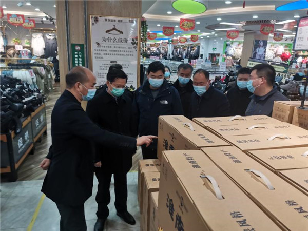 淮南田家庵區(qū)委書記文見寶調(diào)研指導節(jié)日市場供應、疫情防控和食品安全工作