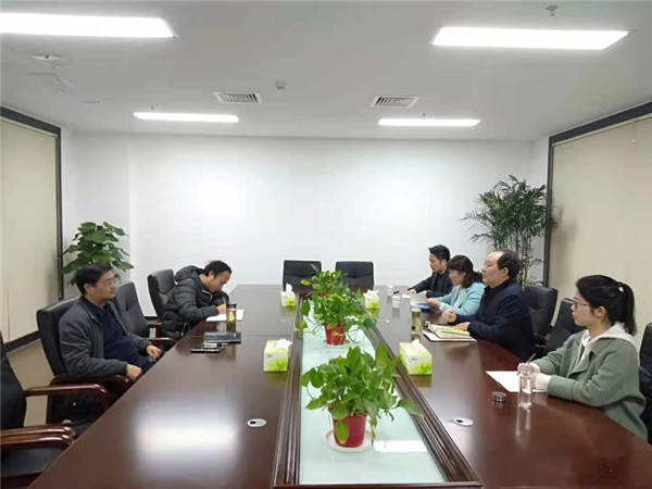 淮南市審計局赴銅陵審計組臨時黨支部與銅陵市審計局機(jī)關(guān)黨委開展黨建交流活動